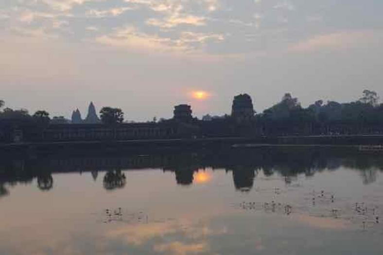 © MO*/Jonas Van Weerst (Angkor Wat)