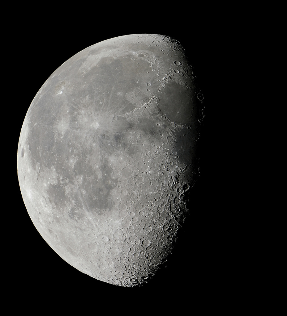De maan, een bron van inspiratie  (Picture chipdatajeffb, Flickr, CC) 