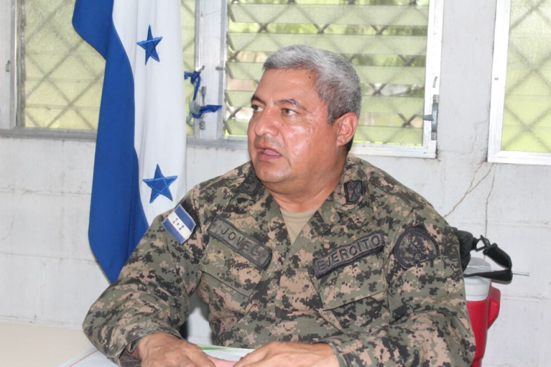 Kolonel Rene Jovel moet ervoor zorgen dat het landconflict in Bajo Aguan stabiliseert. 