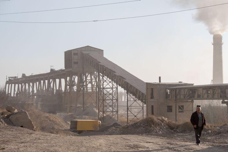 © Tajikistan Cement Factory (CC BY-NC 2.0)